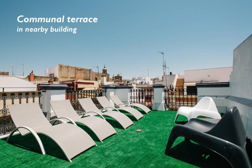 Hostly Rivero 2B Center-Fibre-Communal Terrace-Parking Optional-Cless Seville Exterior photo
